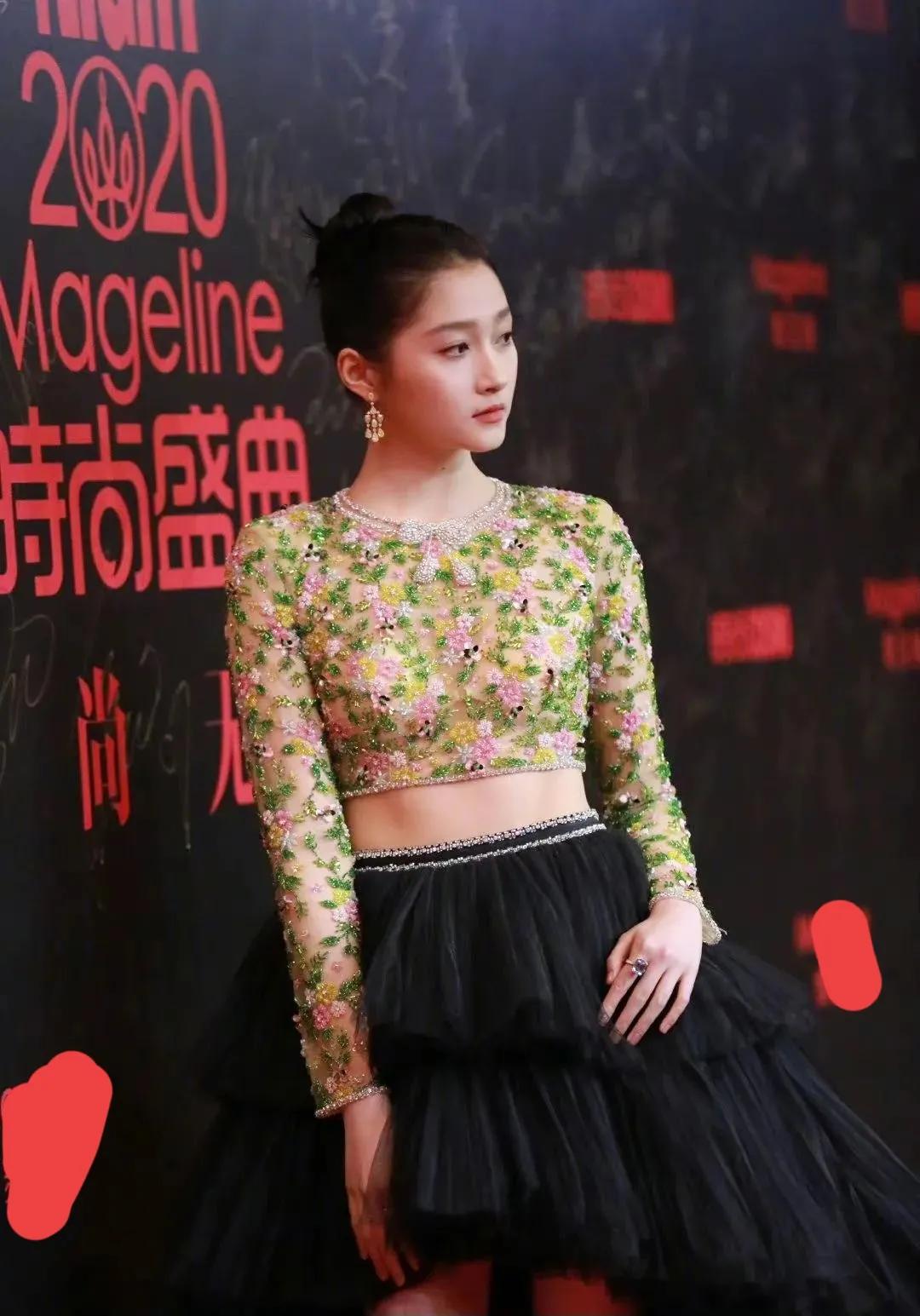 迪丽热巴|这四位女星平时看着没特色，一走红毯就秒杀全场气场全开