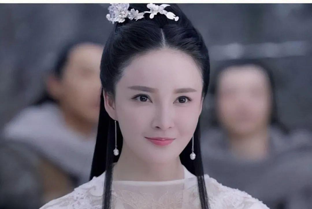 梅利爱说事 因《步步惊心》走红，因《枕上书》被骂，33岁刘雨欣成电影节评委