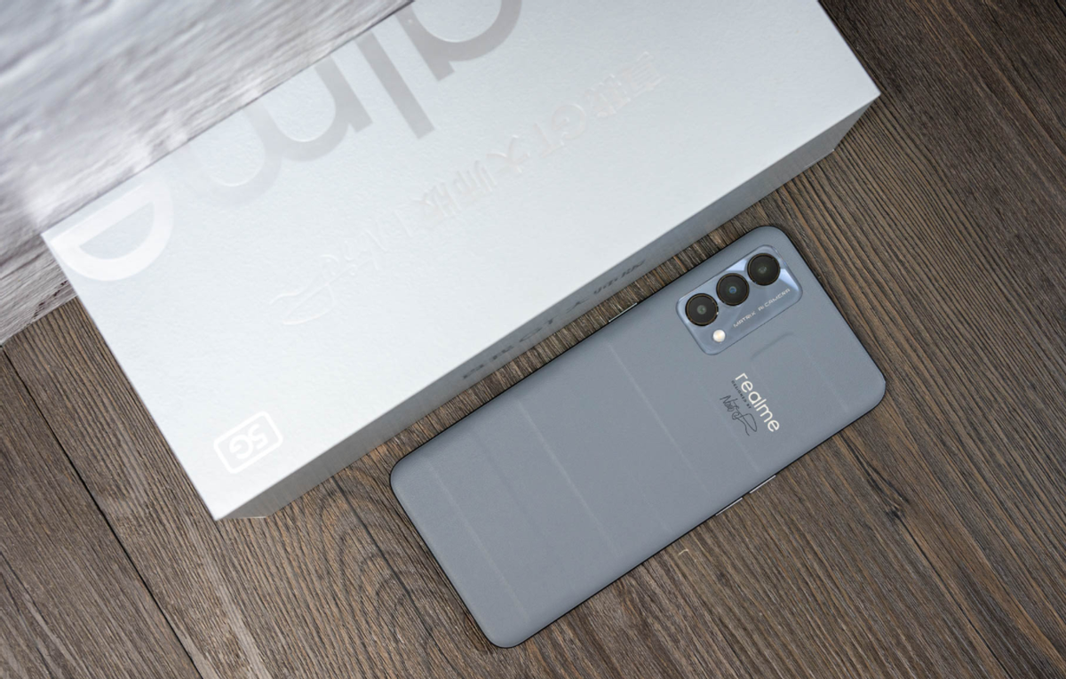 realme|120Hz+6400万像素，2399元降至1599元，品质小旗舰沦为千元机