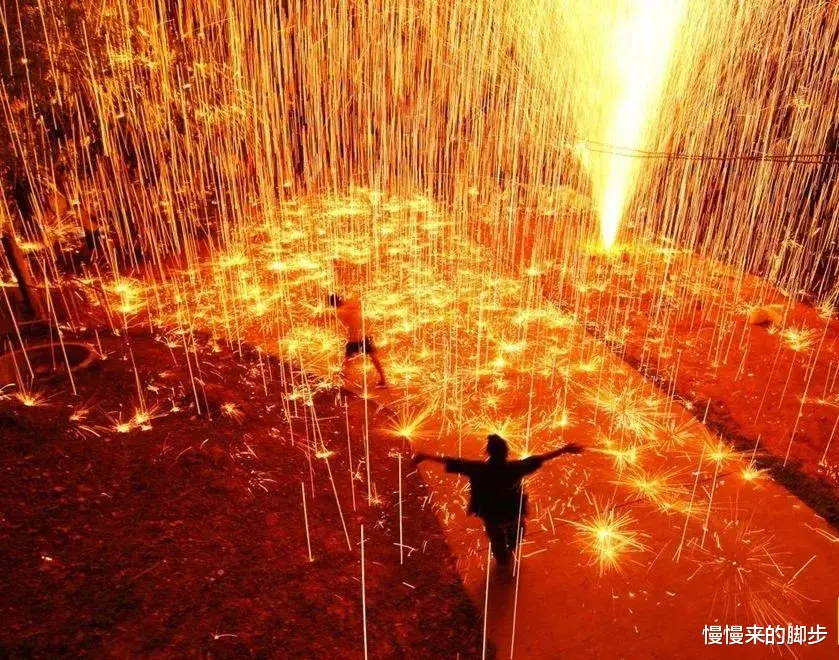 慢慢来的脚步|妈妈私奔15年，  爸爸爱上初恋，我的人生该怎么办？