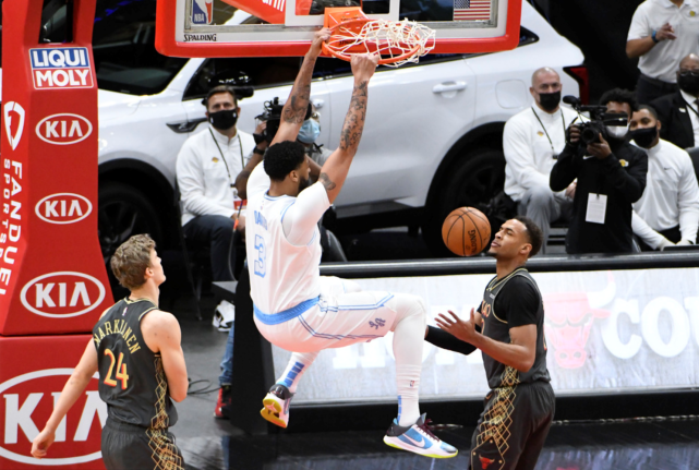 安東尼·戴維斯|三節37分創紀錄！不劃水的濃眉多可怕？三度暴扣+又迎生涯新里程碑