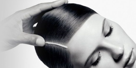 白发|哪儿有白头发，病就从哪儿来，做好这4件事，头发会日渐变黑！