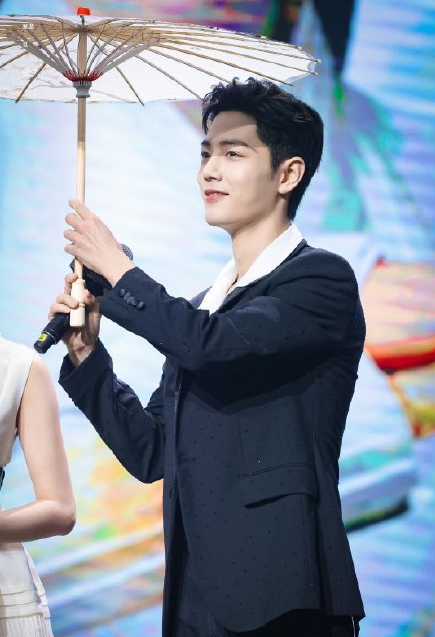 肖战|骗番2.0？肖战《玉骨遥》32集剧情大曝光，戏份或被大量删减