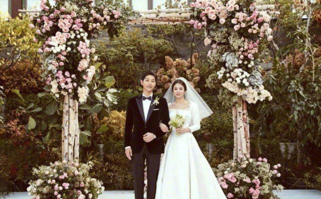 宋慧乔|宋慧乔的瓜：与李秉宪玩到脱肛与宋仲基婚变恶斗清纯乔妹不简单