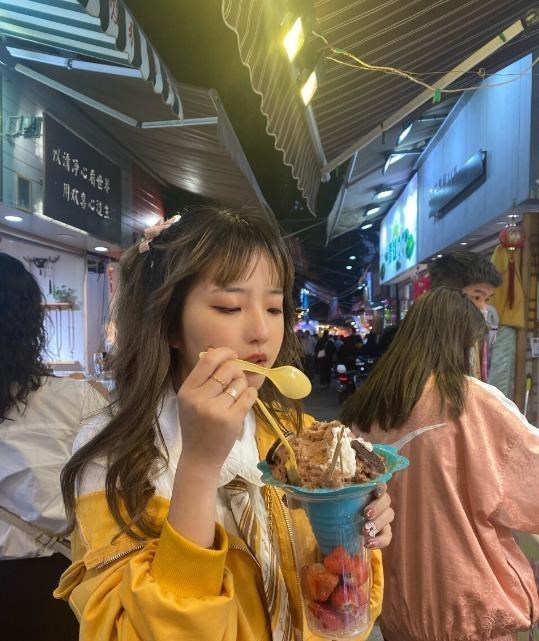 家中大小宝|郝一点10年前旧照曝光,网友直呼大变脸,看清对比:林锡看走眼了