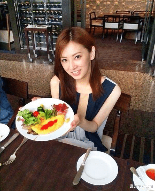 保湿 日本女星为了水光肌有多拼？从卸妆到保湿都离不开殿堂级的自律