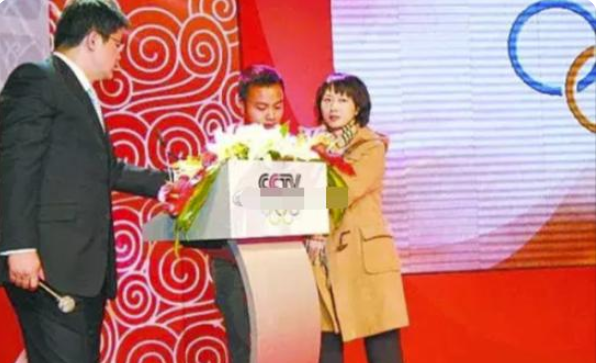 马凡舒|“体育名嘴”张斌：被妻子当众揭短，被质疑与搭档马凡舒有染