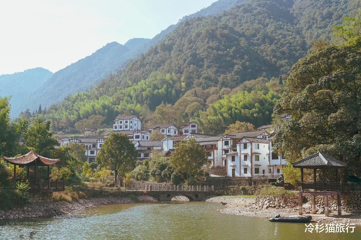 欧洲 它被称为“小欧洲”，是中国唯一能用欧元交易的小城，就在浙江！