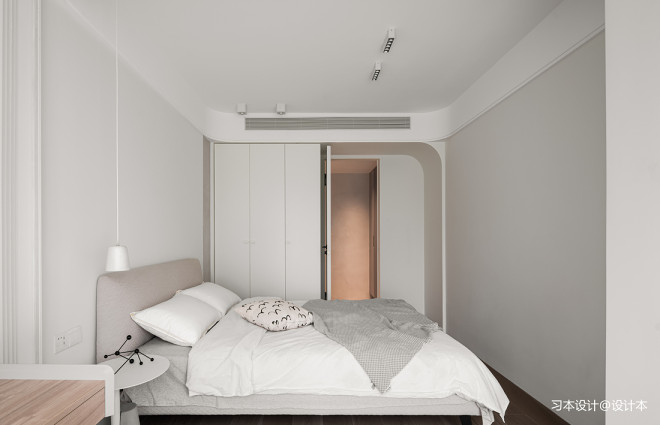 |弧形与空间构造柔美简致的居家美学