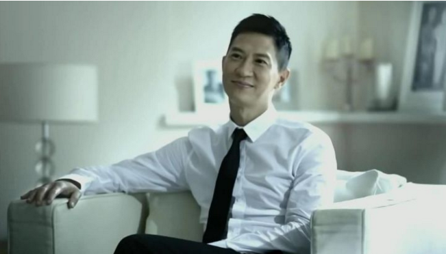 张家辉|娱乐圈中的千面影帝，沉寂多年，却因魔性广告再次爆火