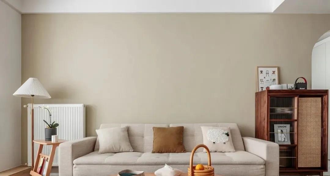 看了这套房子改造前后的对比图后,我太佩服设计师了,丑屋变雅居