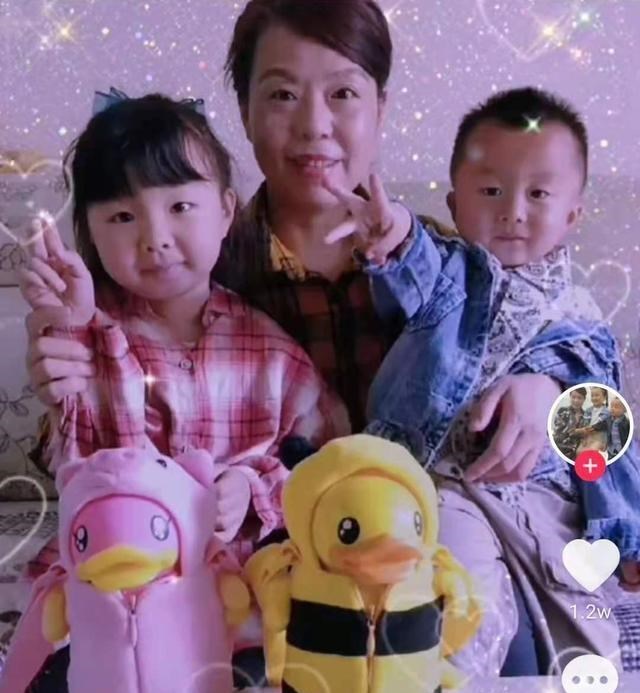 律师 潘克当庭质问杜新枝：你如何在3个月内长了6岁？