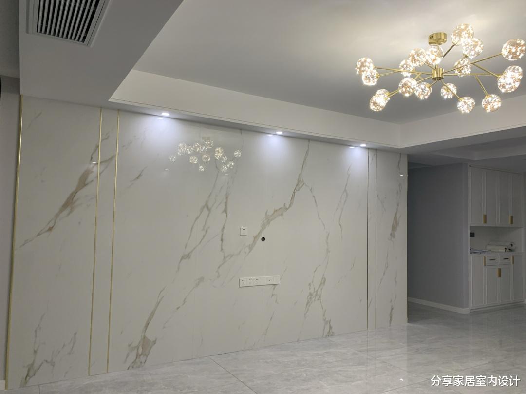 看她家自己负责装修的新房,保洁做完特别好看,嵌入式鞋柜很实用