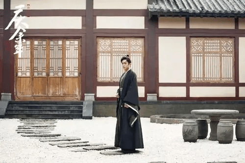 张若昀|张若昀一连两部剧将拍，或无缝衔接《庆余年2》，李沁也将回归？