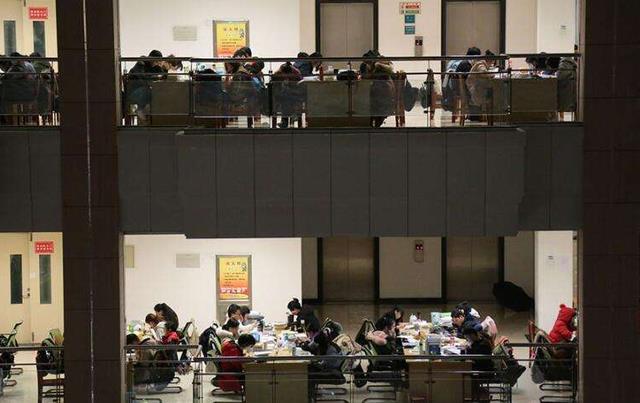 乔治华盛顿大学|哈佛学生一天仅休息四小时，清华图书馆深夜爆满，这些鸡汤你还信