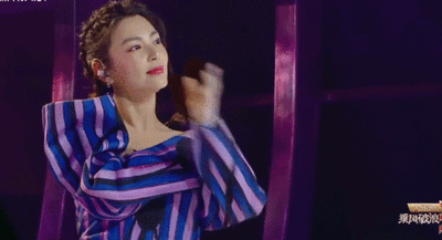 吴奇隆|赔偿了周星驰247万的她，又红又美又有钱，但看男人眼光真不行