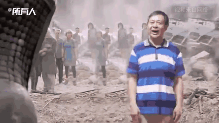 娱有理 七旬老人“鬼探头”身亡，越过这道“槛”有多难？