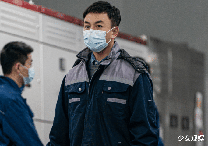 赵丽颖|《中国医生》热映,释小龙一眼认出,张嘉倪冯绍峰要拿放大镜找