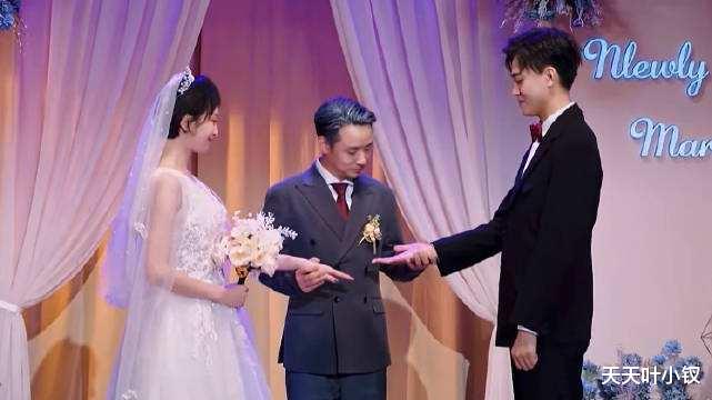 |喜剧大赛最强三人组是谁?先不说别的,你看看哪个组的黏性最大