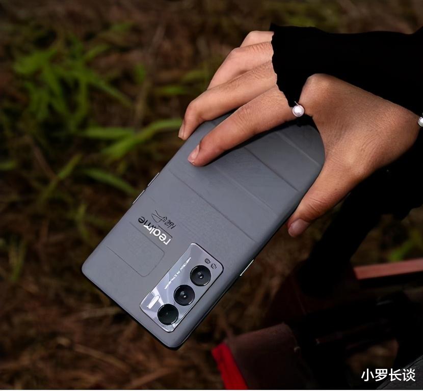 三星|给大家推荐，目前这4部手机最值得买，性能强大，性价比超高