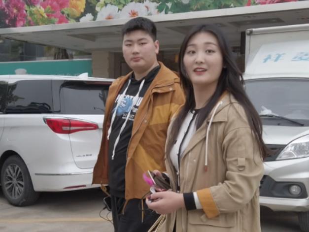 陈亚男|离婚后硬气了！陈亚男懒理大衣哥的回应，已在娘家人的安排下相亲