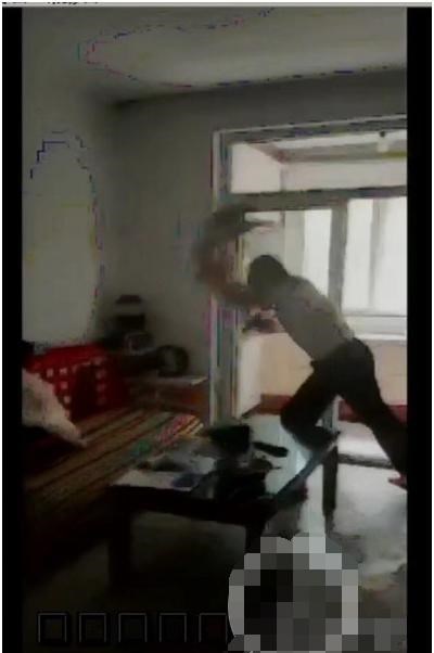 90后宝妈经验 希望判我死刑！男子6次举摔2岁儿子致其死亡，人已抽搐仍频频摆手