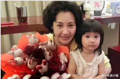 杨雪|官宣生女!她啥时候结的婚?