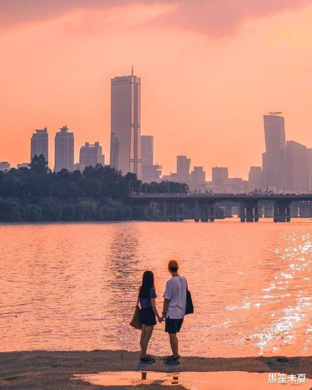 愚笙未夏|妻子曾为罗永浩担保近亿债务，他值得不代表所有男人都值得！