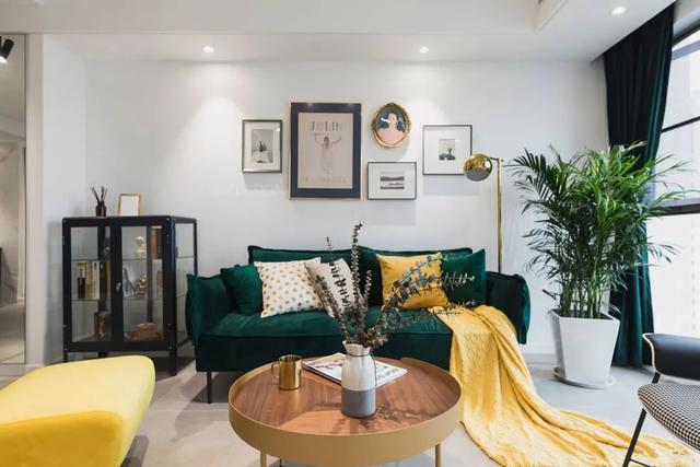 75㎡现代轻奢,精致的复古调,让小房子也清新脱俗