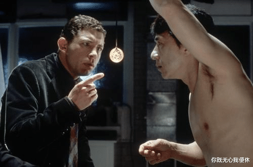 成龙|这部花了3亿的“烂片”，却有着成龙最长的吻戏，足足吻了5分钟