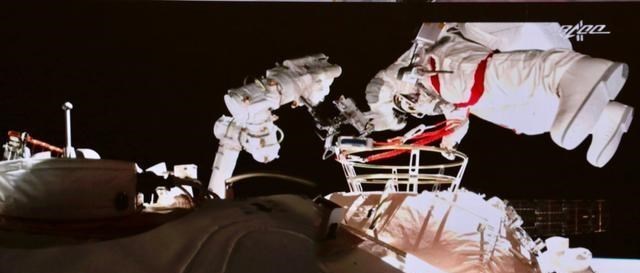 科学家 二次出舱！航天员也要自己“安装空调”，这空调长什么样？