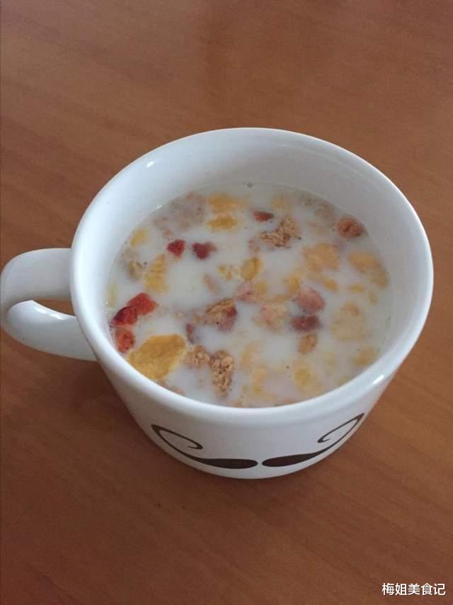 刘德华|刘德华的一日三餐，全年吃这3样东西，网友：难怪60岁看起来像40岁