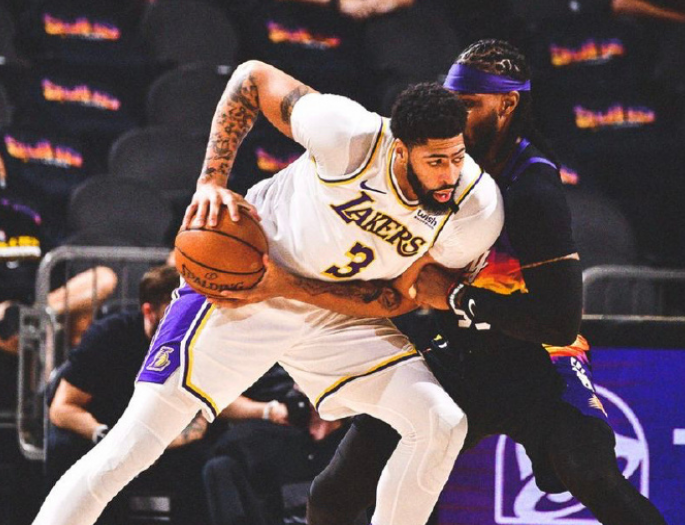 湖人队|16中5！11中10！湖人内线巨星意外被打爆，争冠利器却被摁在板凳