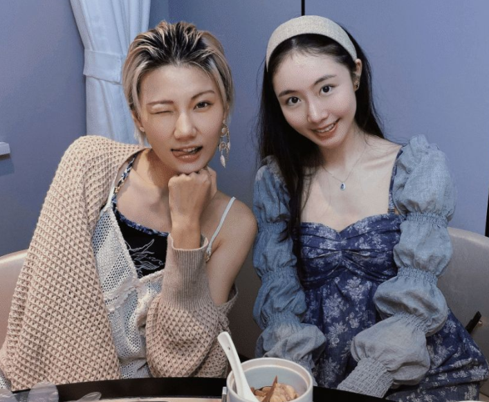 表情包|听了闺蜜的话，霍尊前女友陈露被正式带走，网友：防火防盗防闺蜜