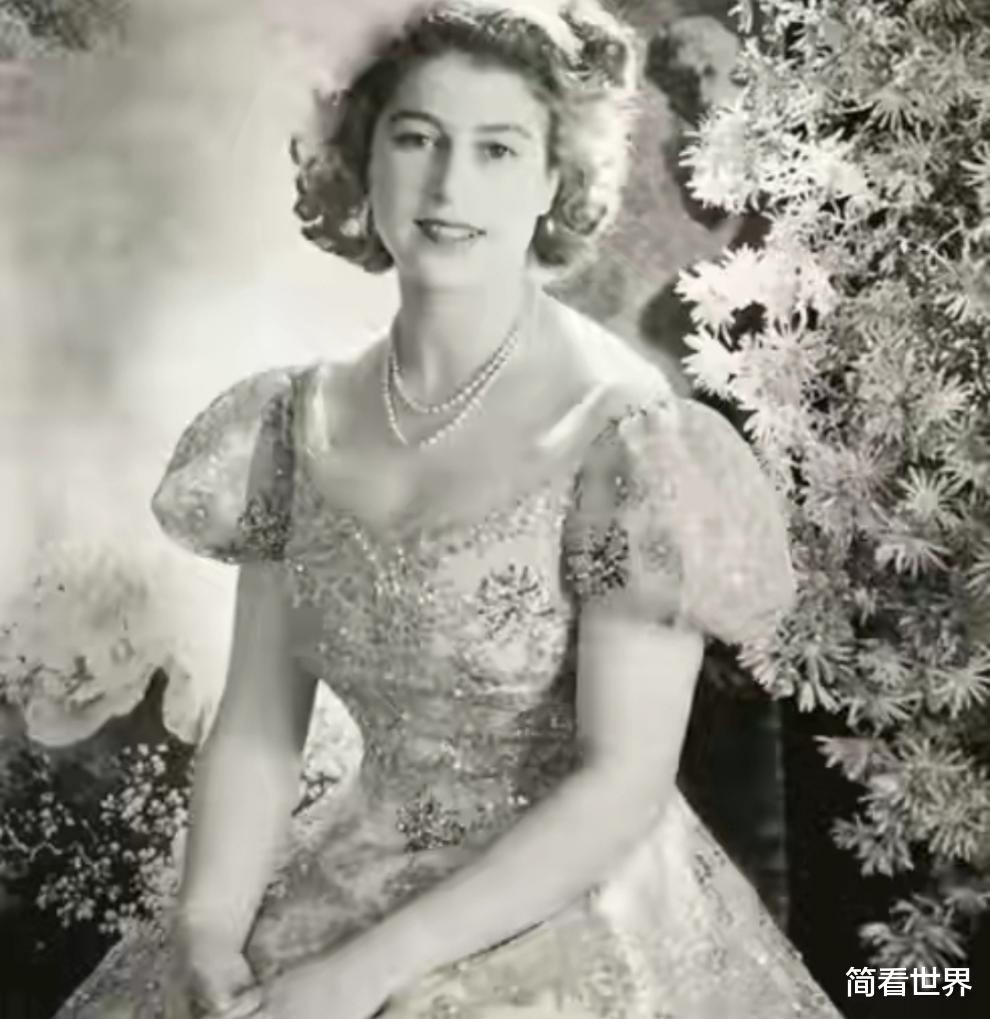 英国|莉莉与菲利普：少年一见倾心，中年争吵冷战，74年爱得炽热绵长