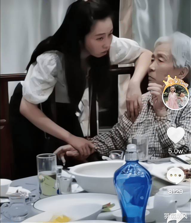 奇奇|许妈国庆给奇奇讲故事：一千倍的放大镜都看不到哦，网友：我笑了