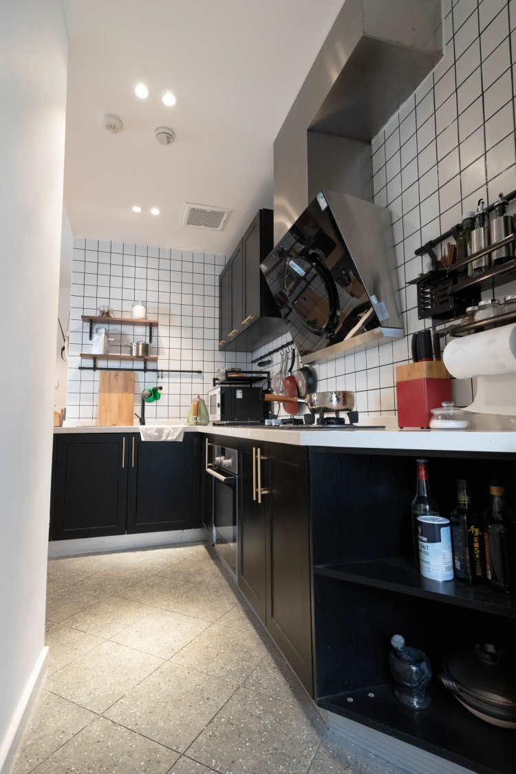 |24万装出70㎡复古风两居,低调奢华有气质,二人世界太美好了