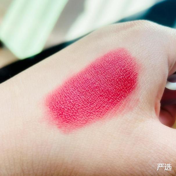 淡妆|女生再忙不要忘,出门尽量化淡妆,教你4个步骤,呈现精致妆容!