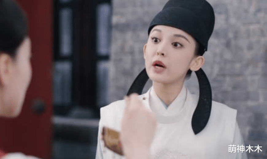 迪丽热巴|一做表情就幻灭的美女明星：迪丽热巴显油腻，baby活在静态图里