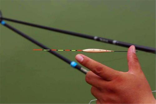 |钓鱼调漂,怎么样判断水下双饵状态