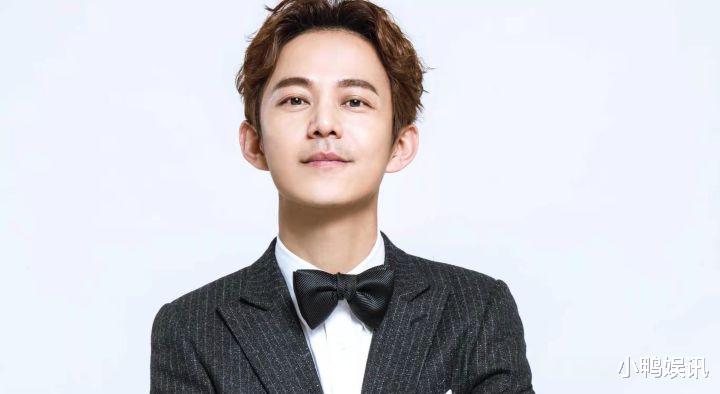 乔欣|大势已去?何炅醉酒扑在周迅身上痛哭,最后一根弦终于崩了?