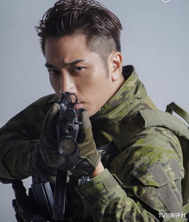 吴卓羲|吴卓羲低调现身绯闻女友跨年节目,面对镜头大赞对方好声音