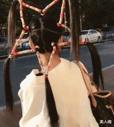 美人阁 大哥,这智商就告别用剑吧哈哈哈