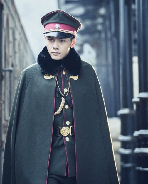 赵敏|陈伟霆形象翻车升级，路透刘海似蜈蚣腿，喜提“古装丑男主”称号