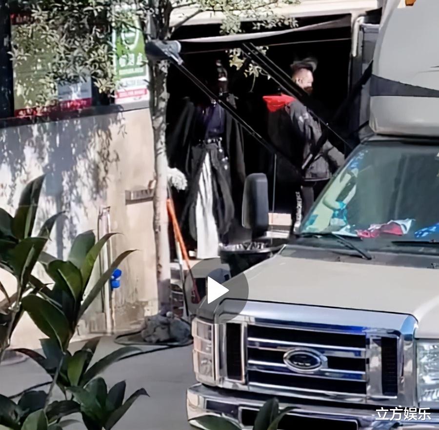 刘些宁|钟汉良新剧路透：47岁还在演古偶，身材似少年！