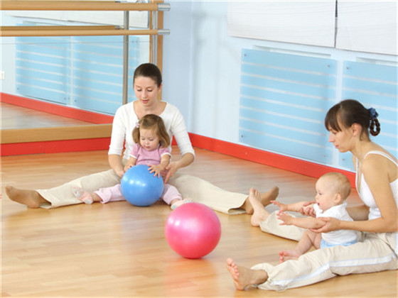 儿科专家李阔|为什么学前孩子会喜欢上眨眼睛，是在模仿吗？