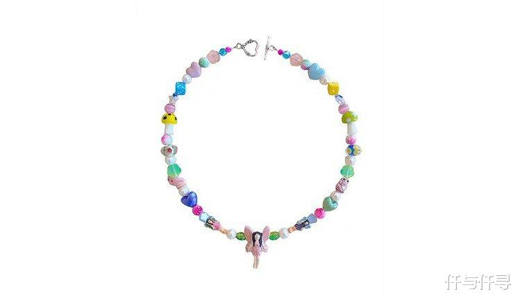 仟与仟寻|GD和Jennie七夕低调晒恩爱,情侣项链隔空放闪,盘点韩星饰品爱牌