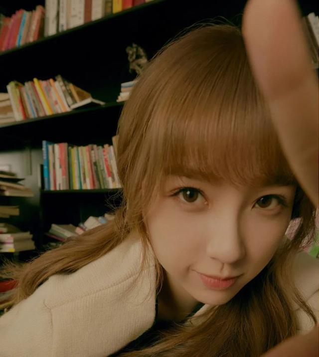 卡路里|你们追问的圆脸受用发型来了