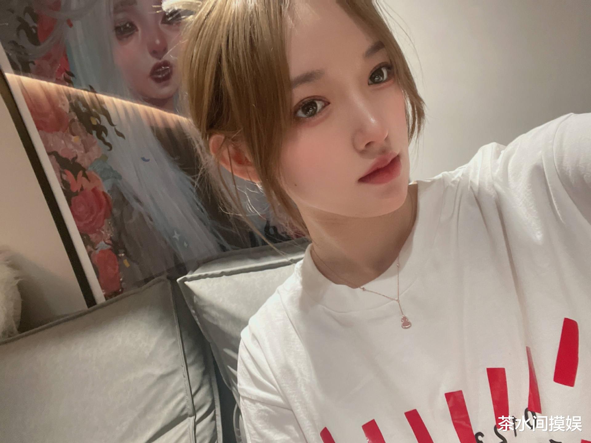 赵丽颖|没了表情管理，刘浩存不灵了，杨幂不嫩了，连刘亦菲都不仙了