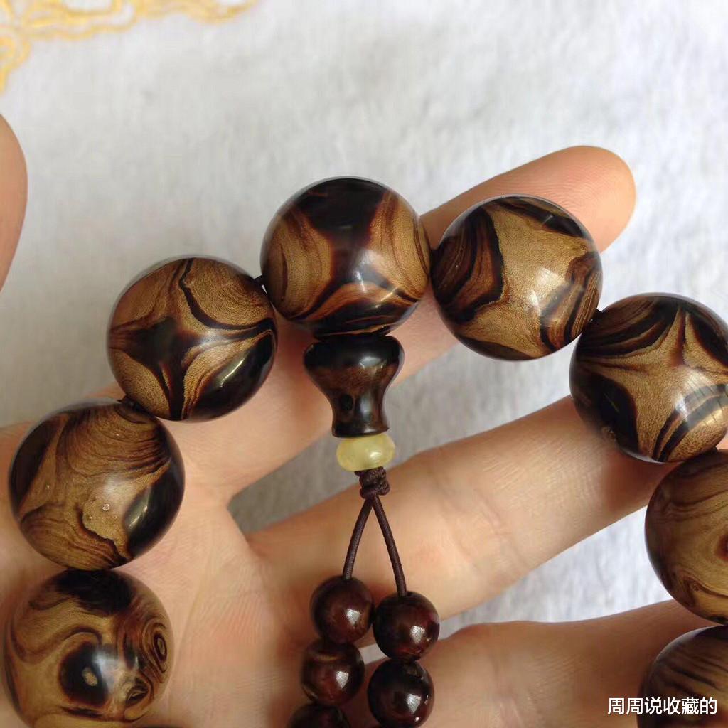 文玩|文玩圈里的毒鸡汤，新手适合先买个便宜手串练练手